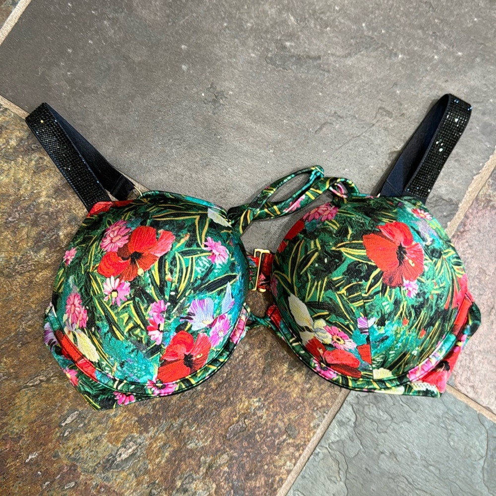 VS Bombshell Swim Top 36C